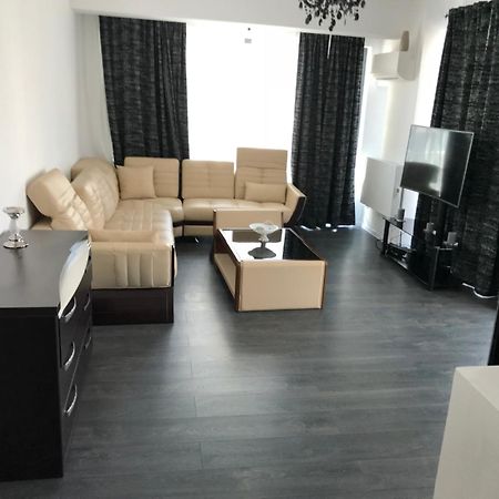 Sea Breeze Apartments Mamaia Nord De Silva Luaran gambar