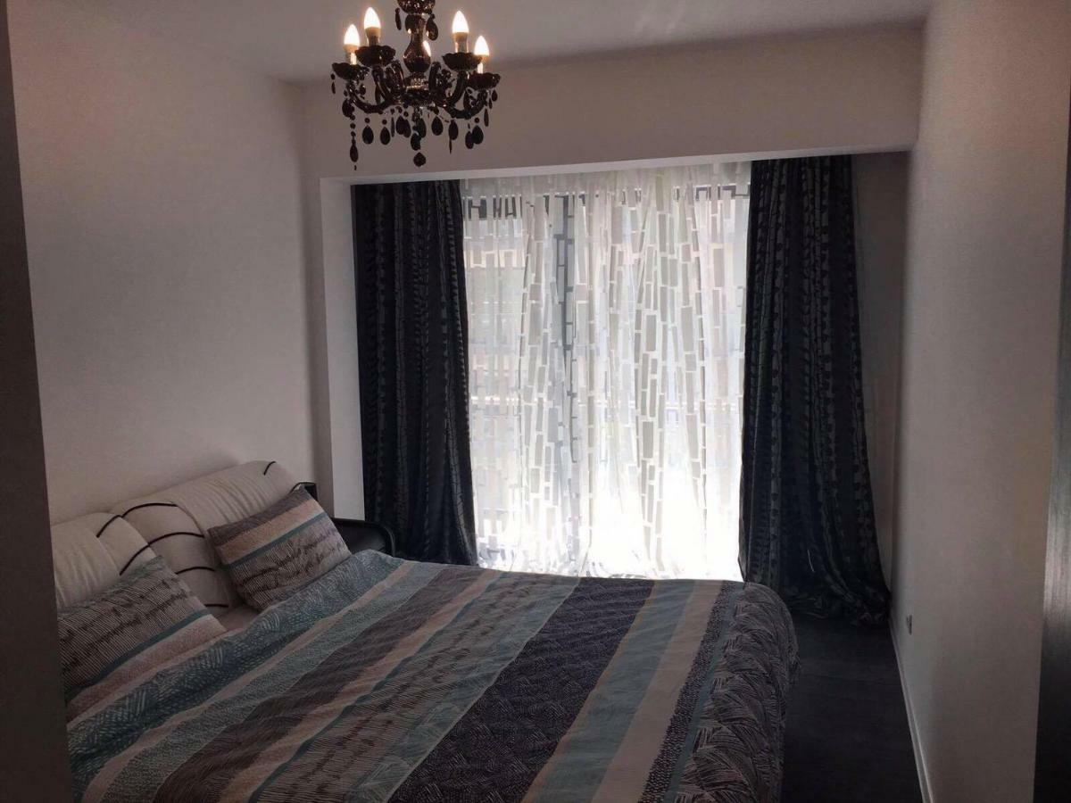 Sea Breeze Apartments Mamaia Nord De Silva Luaran gambar